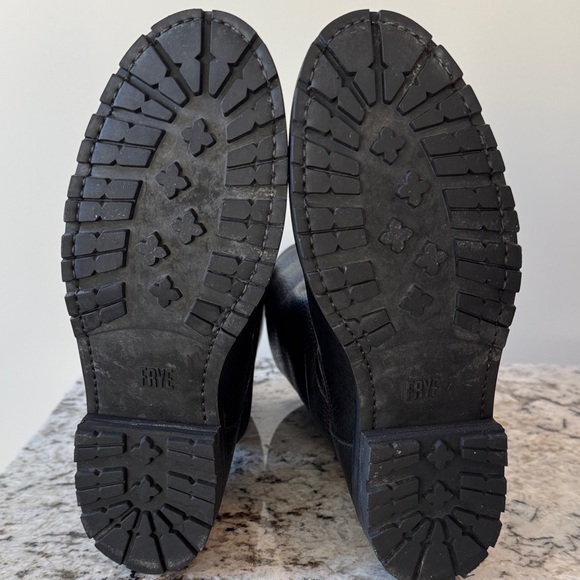 Frye Natalie Mid Lug Engineer boot, shearling lined - Picture 8 of 14